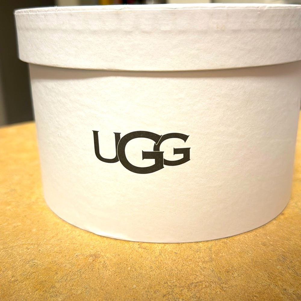Ugg earmuff perfect for winter